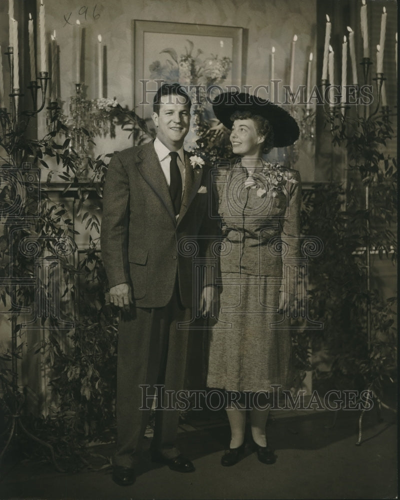 1946 Press Photo Mr. and Mrs. H. Waller Fowler, Jr. of Louisiana - nox20694