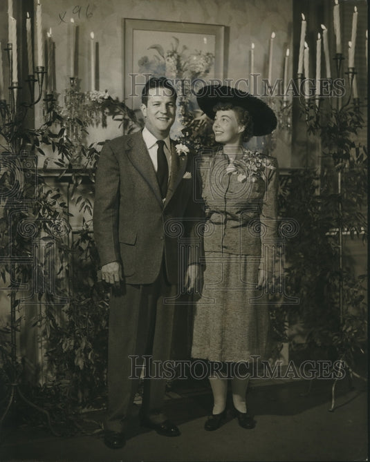 1946 Press Photo Mr. and Mrs. H. Waller Fowler, Jr. of Louisiana - nox20694
