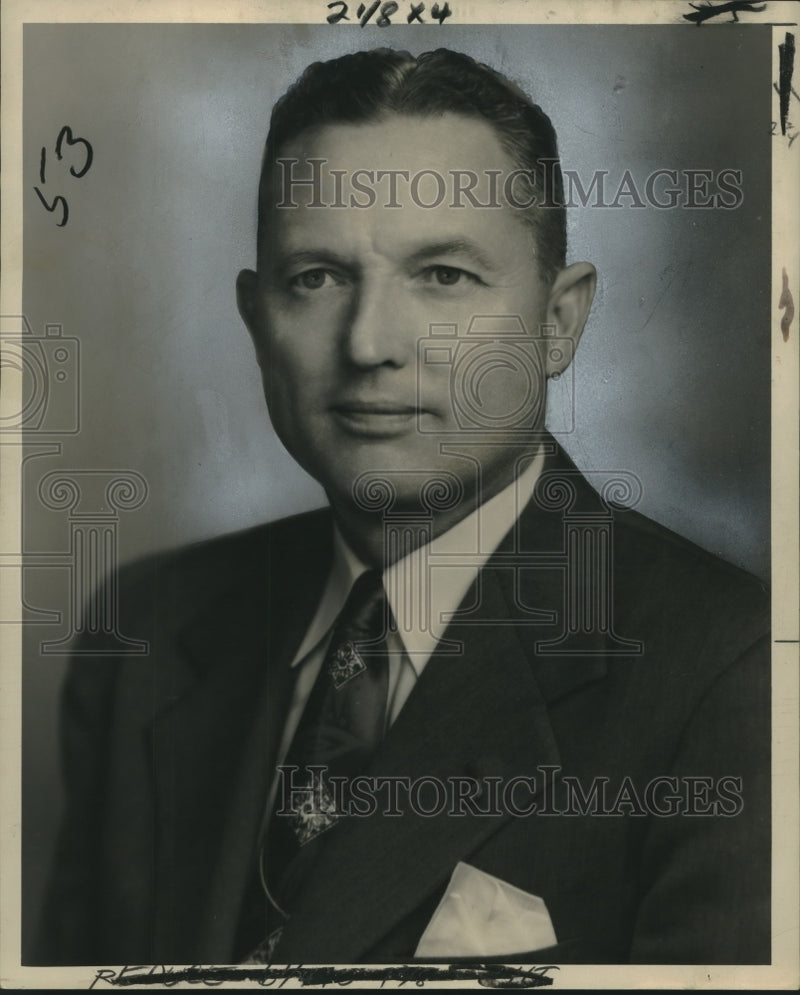 Load image into Gallery viewer, 1951 Press Photo Douglas Fowler, Coushata business man and public official
