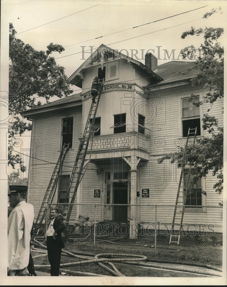 Load image into Gallery viewer, 1966 Press Photo Firemen respond to McDonogh School No. 36 - nox20726
