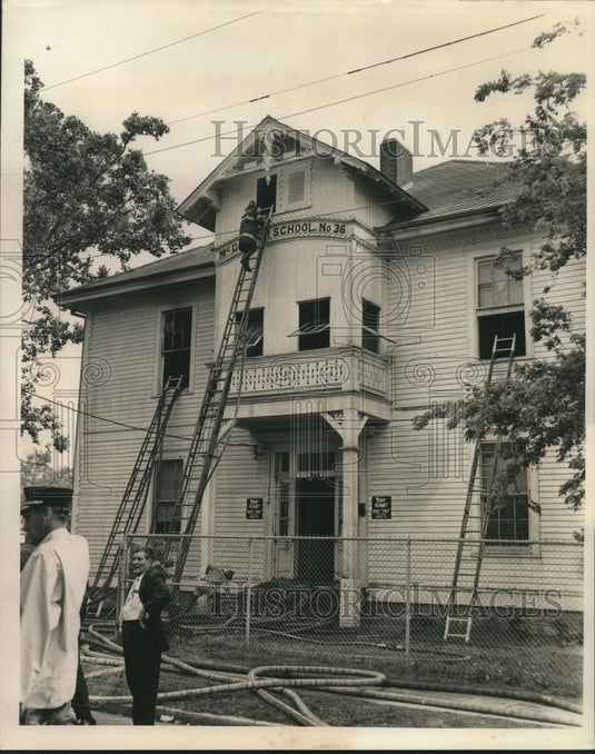 1966 Press Photo Firemen respond to McDonogh School No. 36 - nox20726