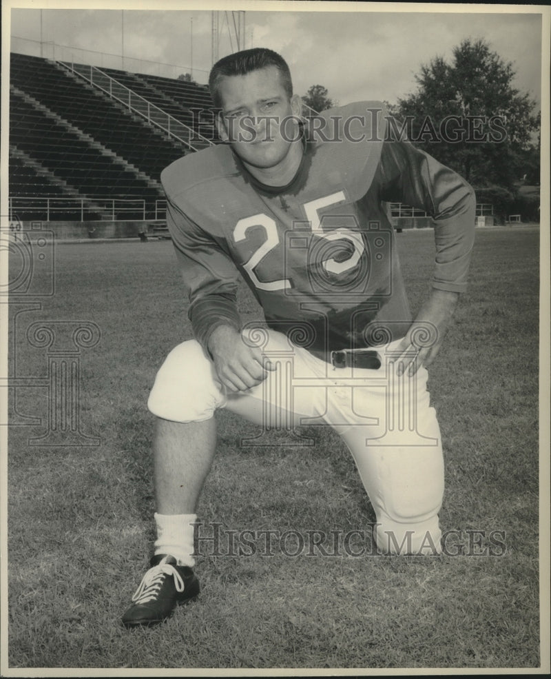 Load image into Gallery viewer, 1967 Press Photo Russ Gautreaux, Southwestern Louisiana College halfback #25

