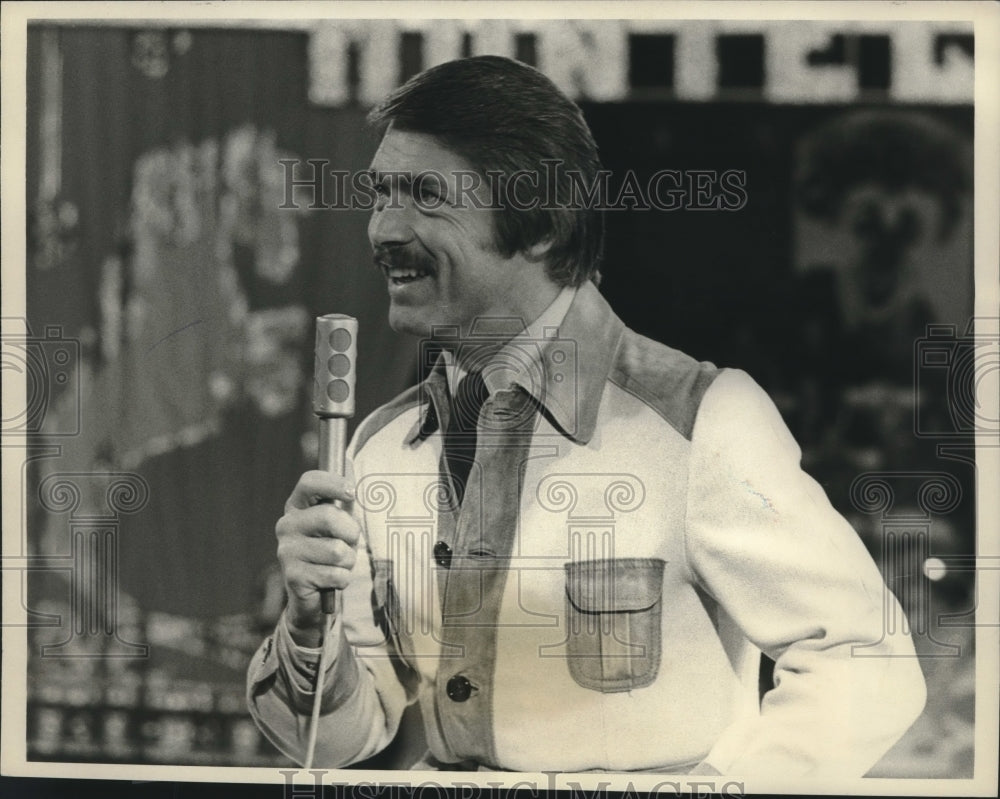 1977 Press Photo Chad Everett host "Monto Carlo Circus Festival" on CBS-TV