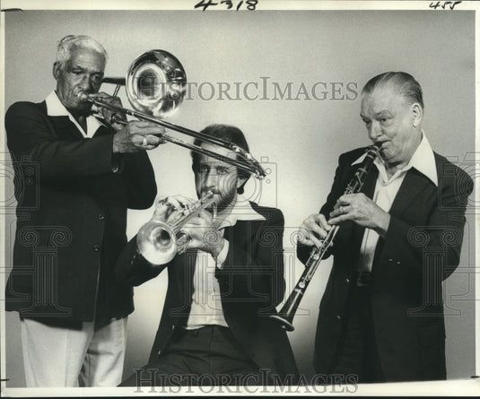1977 Press Photo Golden Wattle Band members; Nelson (l), Geoff Bull & Burke (r)