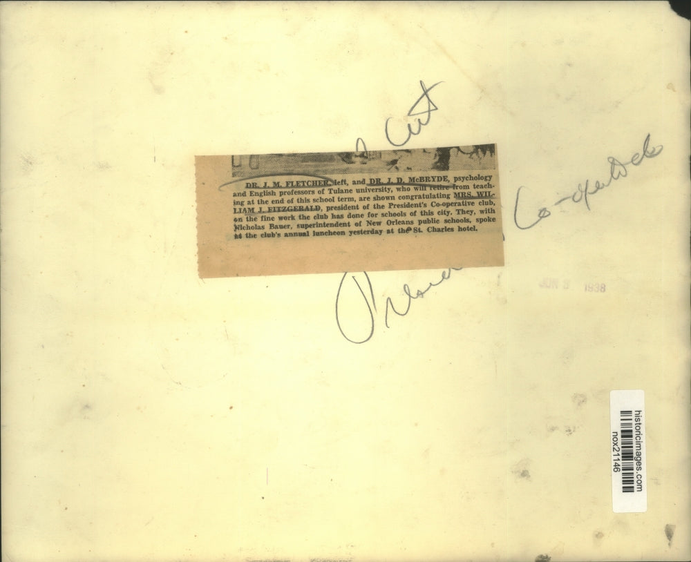 1938 Press Photo Drs. Fletcher & McBryde congratulate Mrs. Fitzgerald at lunch.