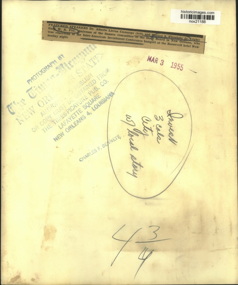 1955 Press Photo W.B. Fox & others at Inter-American Investment Conference in LA