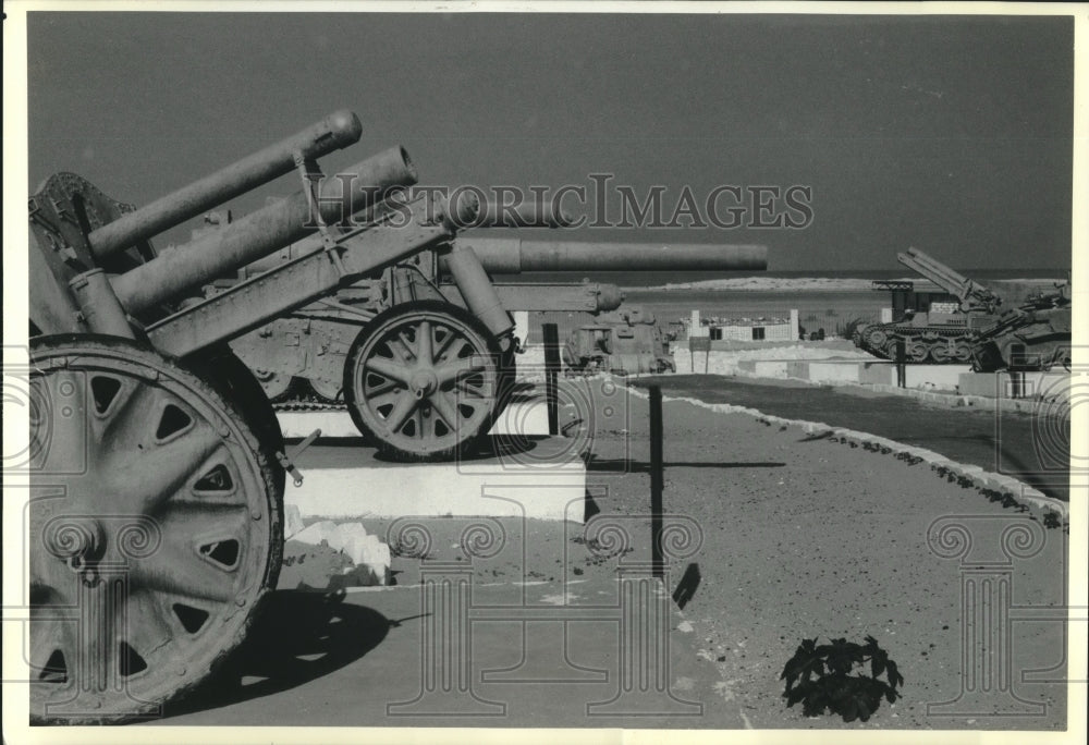 1990 Press Photo World War II military equipment at Egypt&#39;s El-Alamein museum