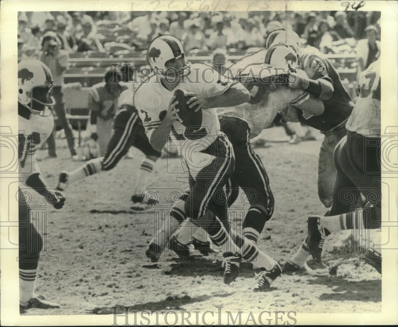 Load image into Gallery viewer, 1973 Press Photo Joe Ferguson of the Buffalo Bills - nox21415
