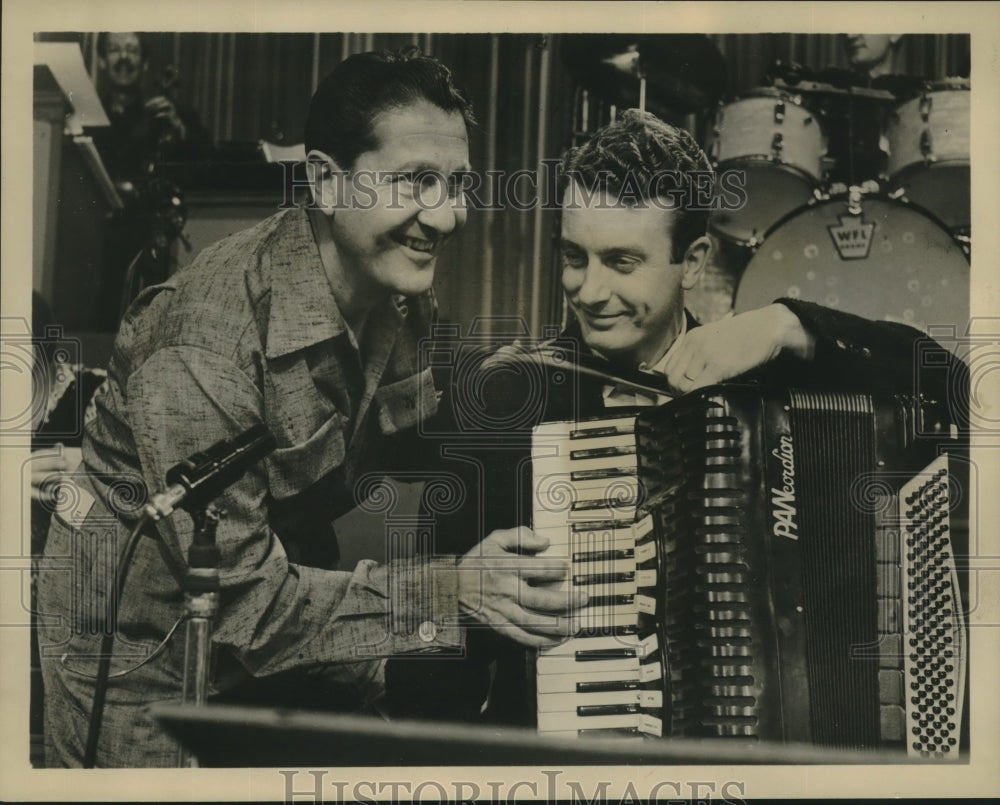 1960 Press Photo Lawrence Welk &amp; Myron Floren on Lawrence Welk&#39;s Dancing Party