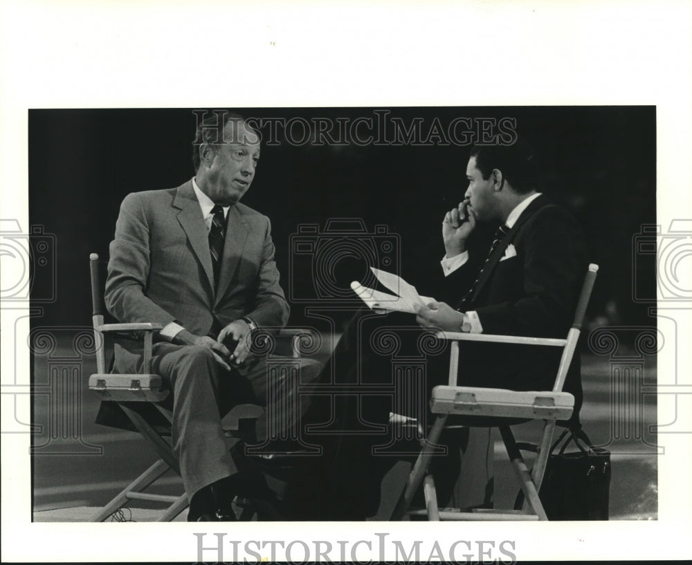 1986 Press Photo Gimbel of the NBC Today Show interviews Pete Rozelle of the NFL- Historic Images