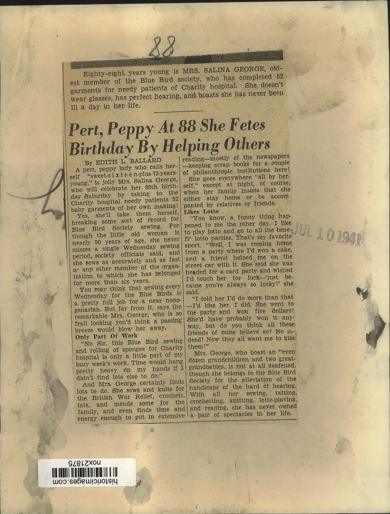 1941 Press Photo Salina George celebrates 88th birthday by giving to others