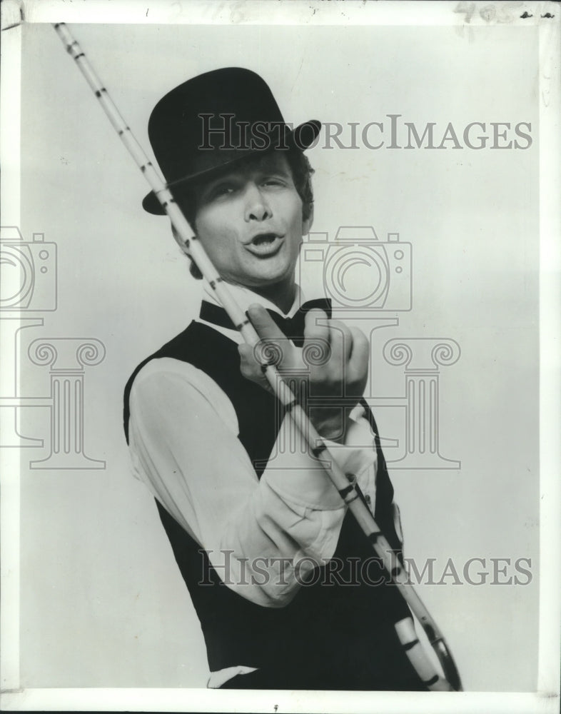 1978 Press Photo Joel Grey performs at New Orleans&#39; Blue Room. - nox22078
