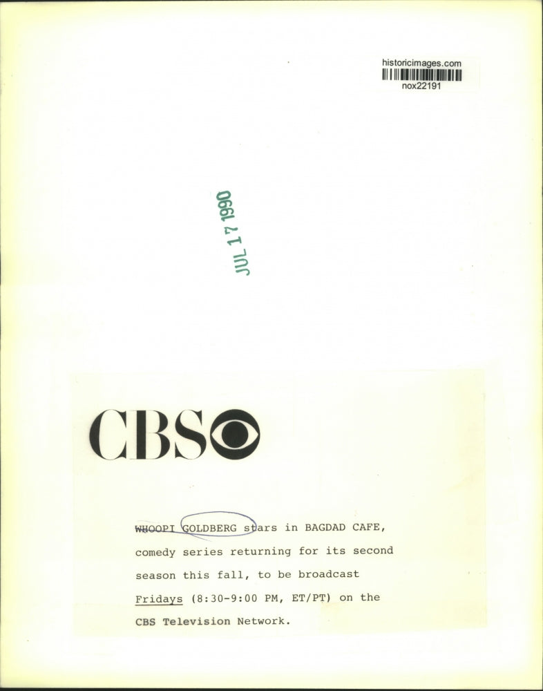 1990 Press Photo Whoopi Goldberg stars on CBS' "Bagdad Cafe." - nox22191
