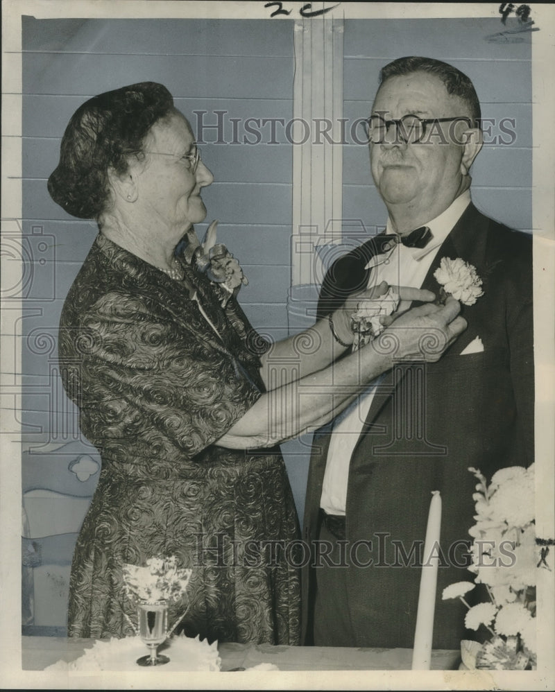 Load image into Gallery viewer, 1957 Press Photo Mr. and Mrs. George E. Gouguet Sr. celebrate golden wedding
