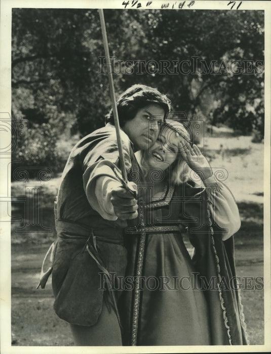 1975 Press Photo Dick Gautier and Misty Rowe, "When Things Were Rotten"