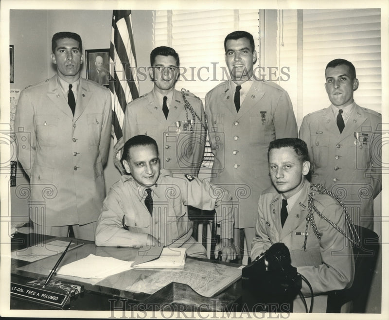 Load image into Gallery viewer, 1957 Press Photo Lieutenant Colonel Fred A. Pelumbo &amp; Others-Tulane University
