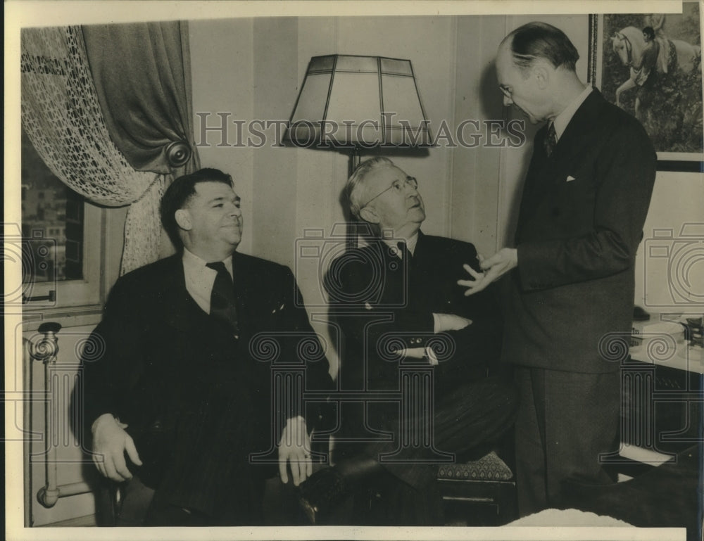 1941 Press Photo Members of the ASCAP waiting for Federal Ruling in Wisconsin