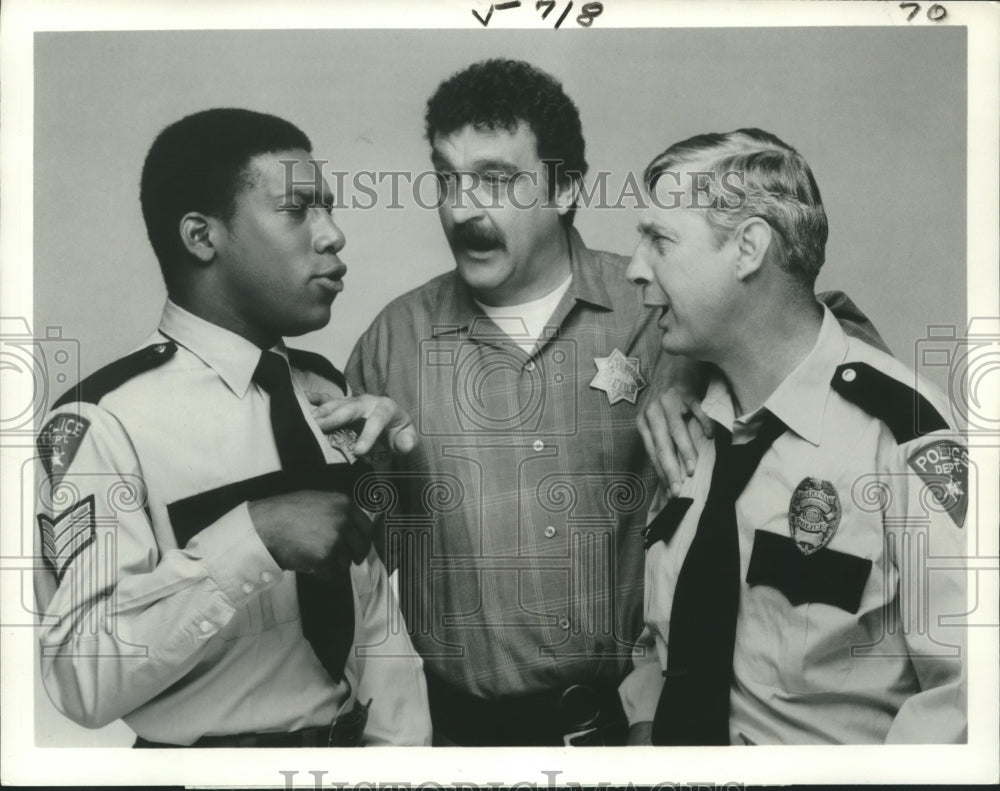 1977 Press Photo Kene Holliday, Victor French, Harvey Vernon in "Carter Country"