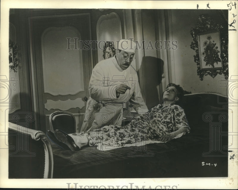 Load image into Gallery viewer, 1959 Press Photo Actors Fernandel, Jeanne Aubert in "Senechal the Magnificent"
