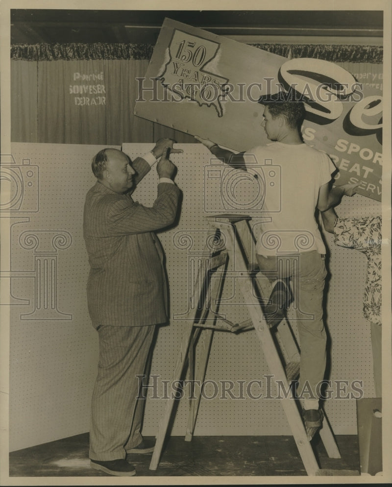 Load image into Gallery viewer, 1953 Press Photo Grover A. Godfrey and Bill Moncrief at Louisiana Exposition
