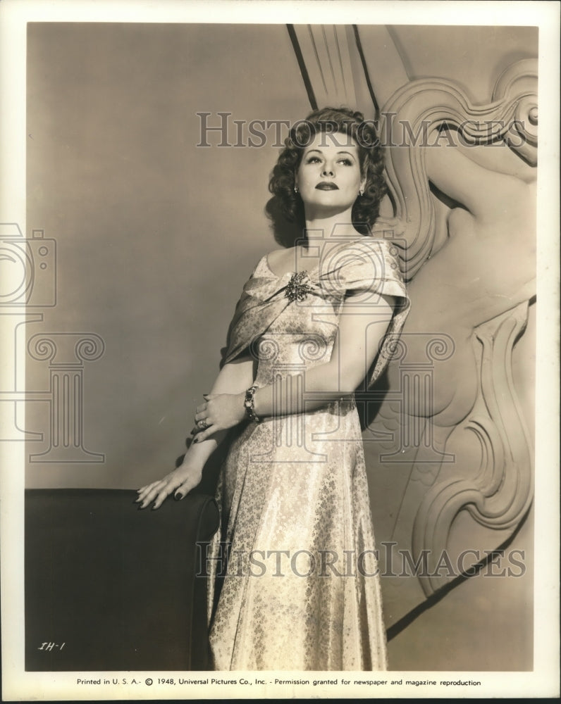 1948 Press Photo Actress Irene Hervey in Mrs. Peabody and the Mermaid movie