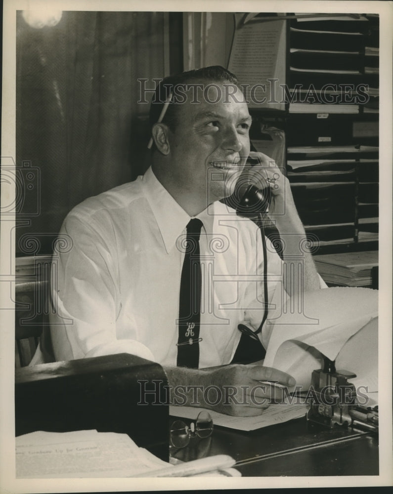1953 Press Photo Ed Herlihy, &quot;Weekend&quot; - nox23651