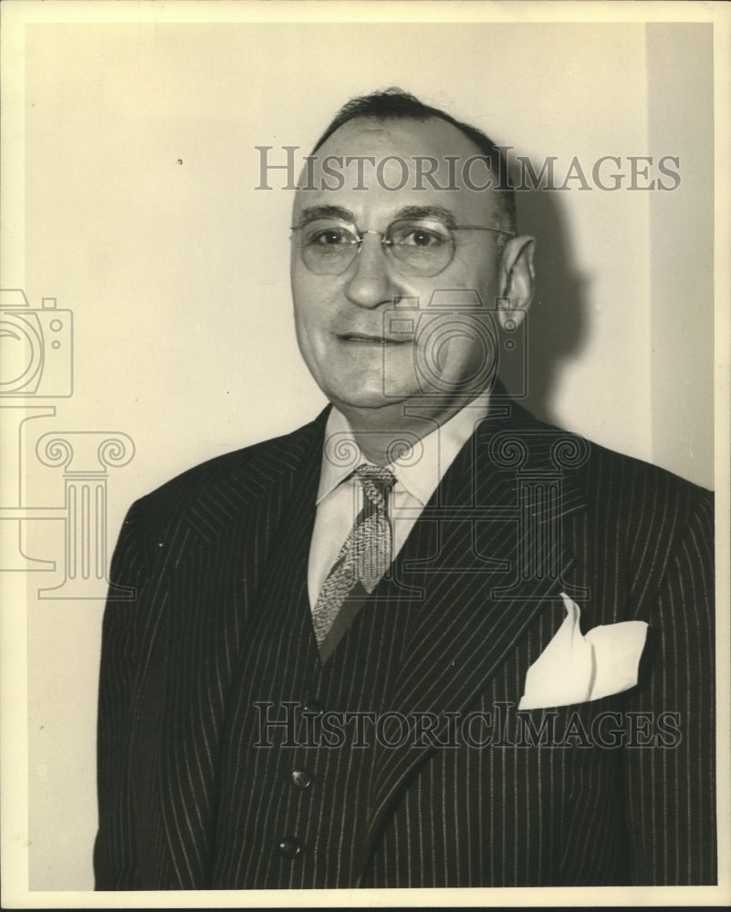 1943 Press Photo Harry Herzog, President of Southern Men&#39;s Apparel Club