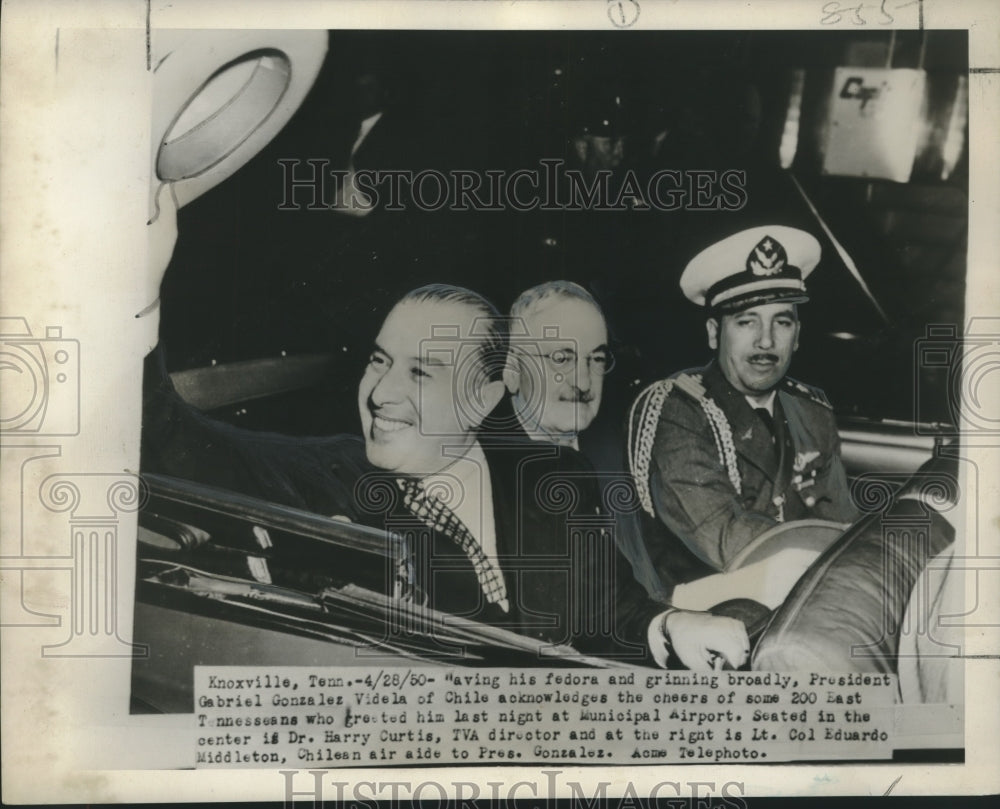 1950 Press Photo Chilean President Gabriel Gonzalez Videla Waves in Tennessee