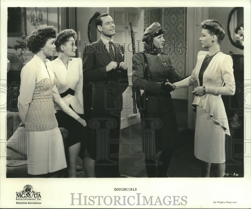 Load image into Gallery viewer, 1954 Press Photo Five Actors in the movie Doughgirls - nox24110
