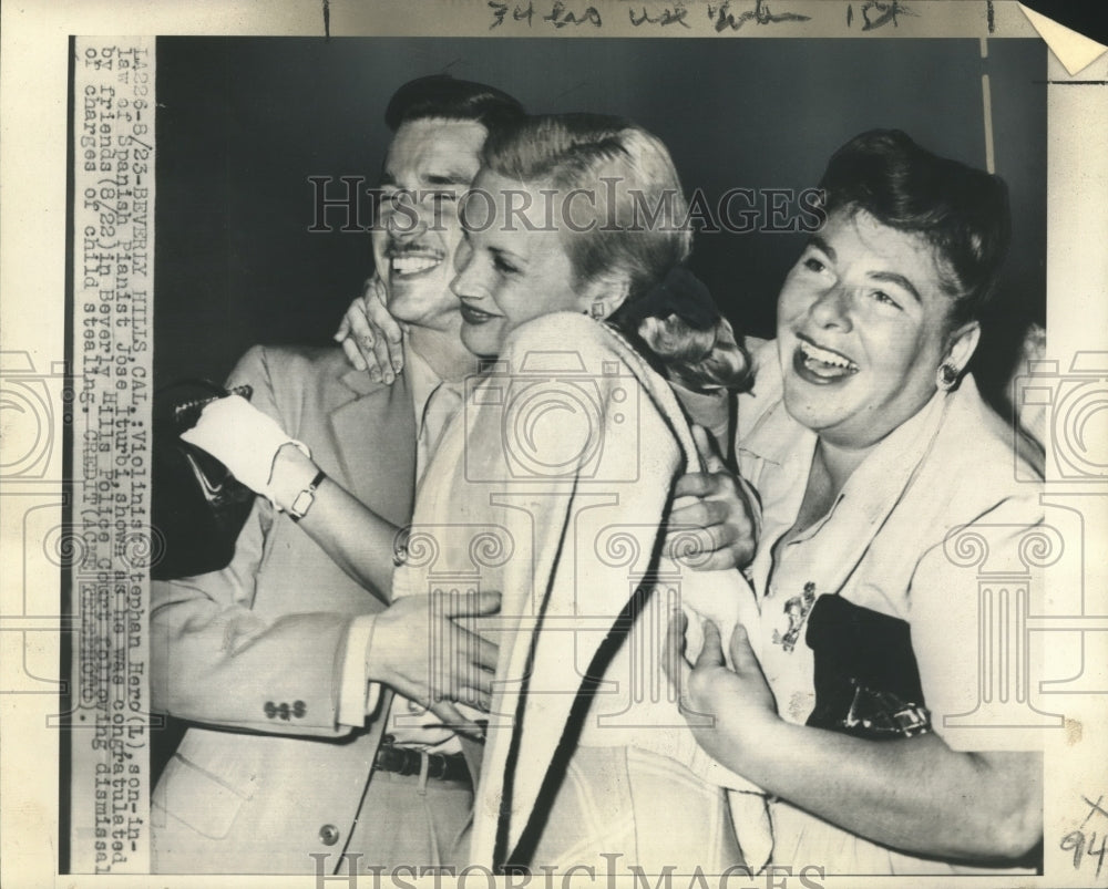 1947 Press Photo Violinist Stephan Hero, friends in Beverly Hills Police court- Historic Images