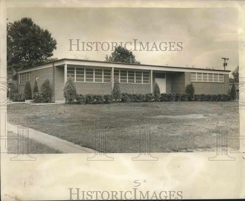 Load image into Gallery viewer, 1958 Press Photo New Constructed Orleans Parish Health Center, New Orleans
