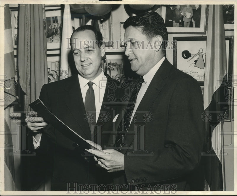 Load image into Gallery viewer, 1956 Press Photo New Orleans Leaders Plan Armed Forces Week - nox24320
