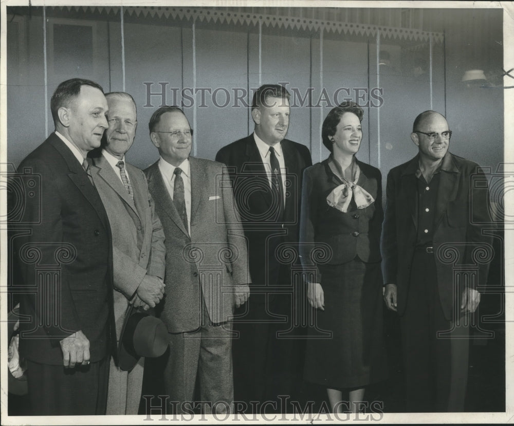 1957 Press Photo Officers of the Louisiana Camellia Society at annual state show