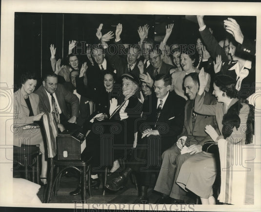 1952 Press Photo Supporters gather around radio at Boggs headquarters for result