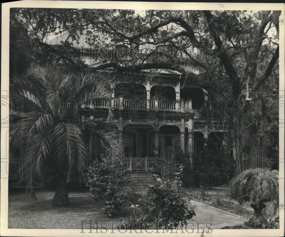 1947 Press Photo Front view of Winla Hall, owned by Mr. and Mrs. A. Baldwin Wood