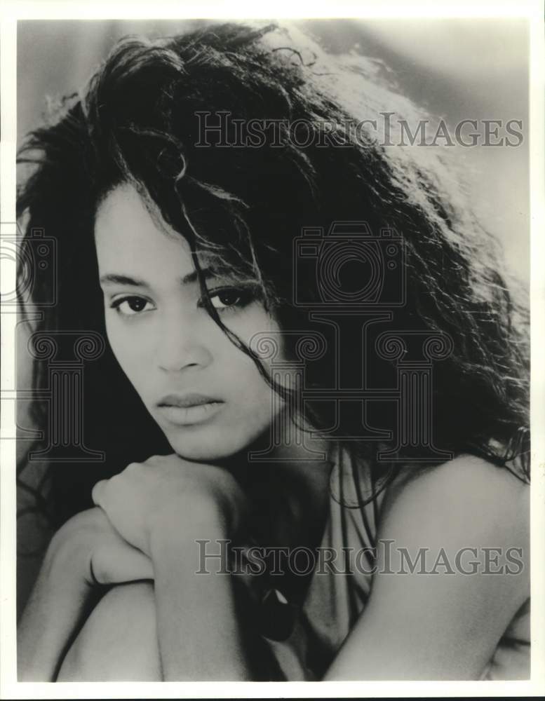 Press Photo Actress Robin Givens of &quot;Angel Street&quot; - nox24734- Historic Images