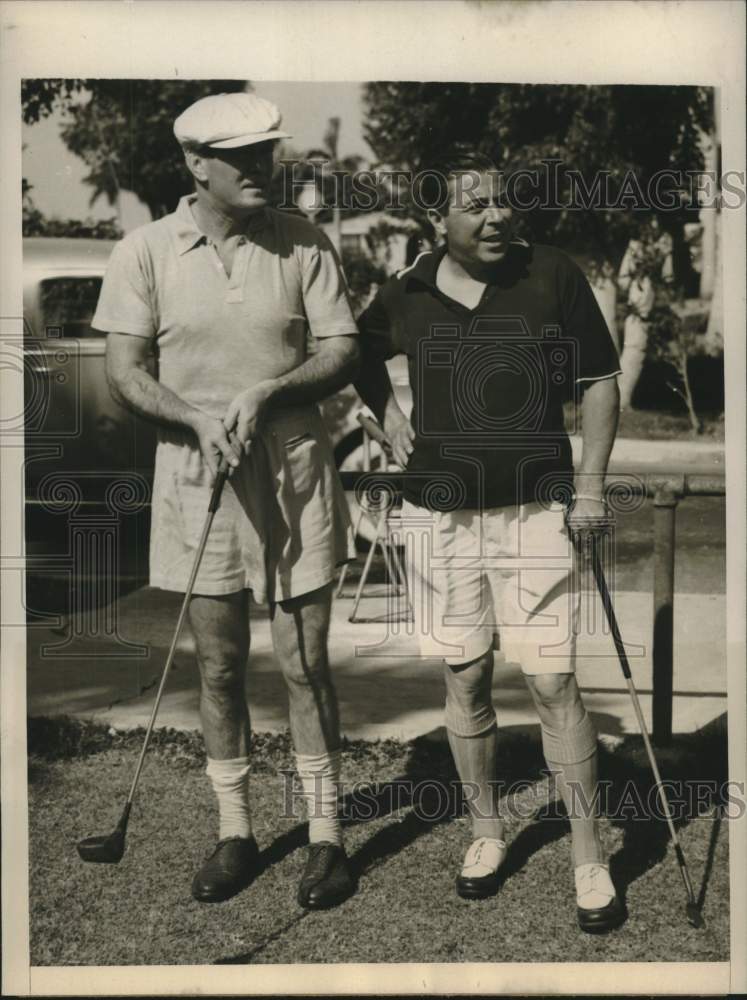 1946 Press Photo Former Boxer Gene Tunney, Adam Gimbel Play Golf in Havana, Cuba