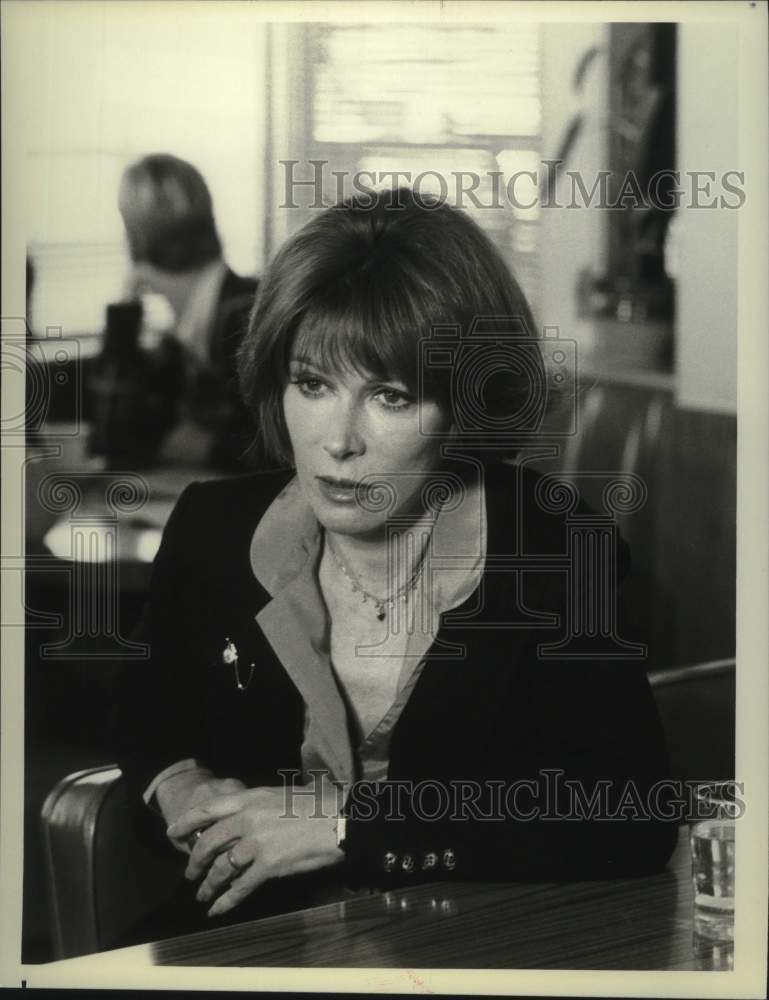1982 Press Photo Actress Lee Grant in "Thou Shalt Not Kill" - nox24836