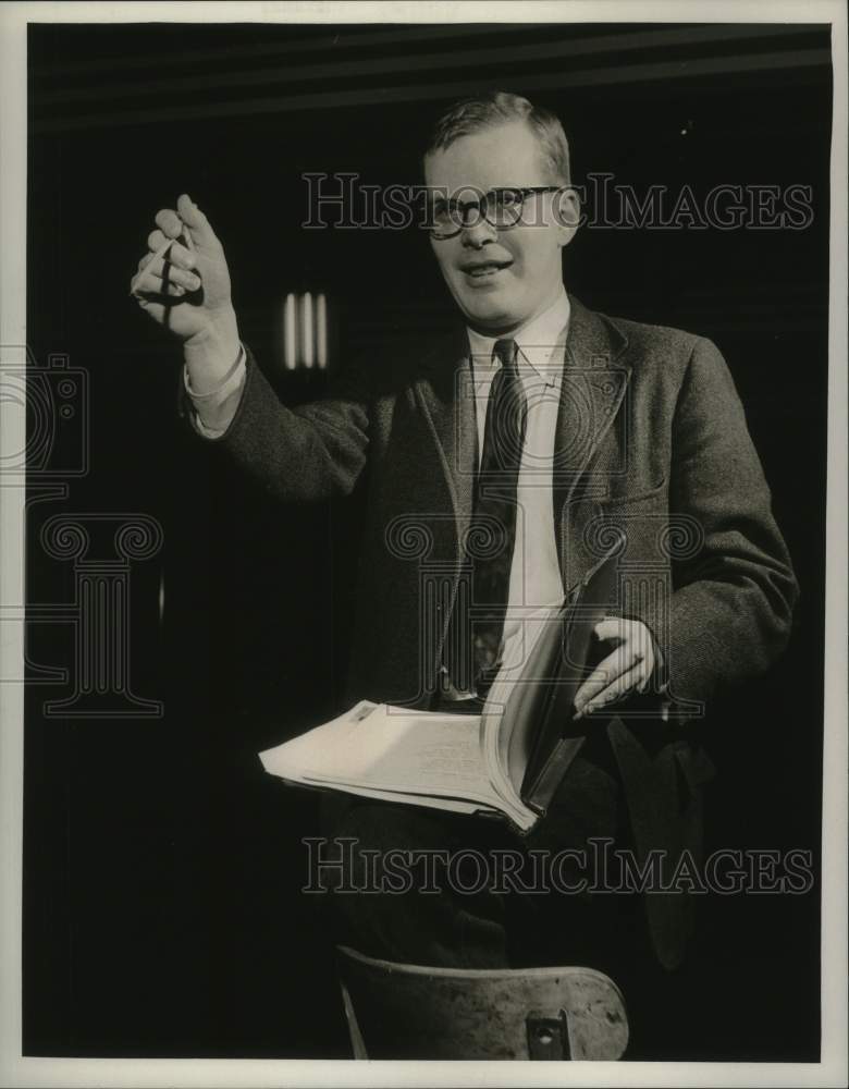 1958 Press Photo Director William A. Graham Works on &quot;The Sea is Boiling Hot&quot;