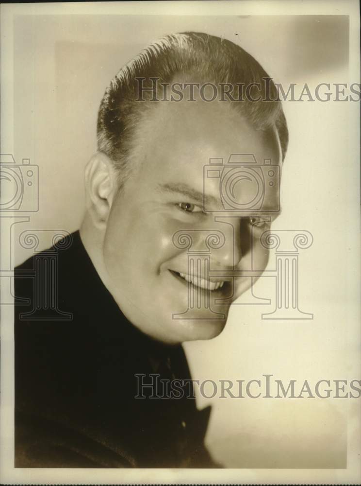 1950 Press Photo Newscaster Paul Harvey - nox25143