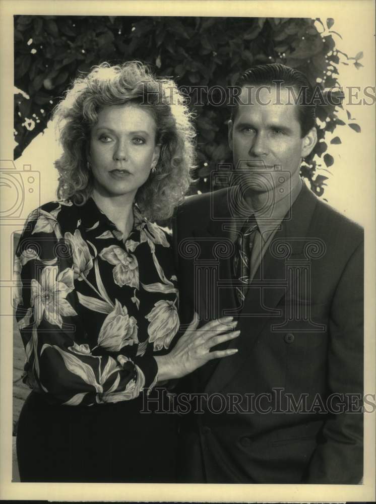 1990 Press Photo Actors Susan Blakely, Gregory Harrison in &quot;Falcon Crest&quot;- Historic Images