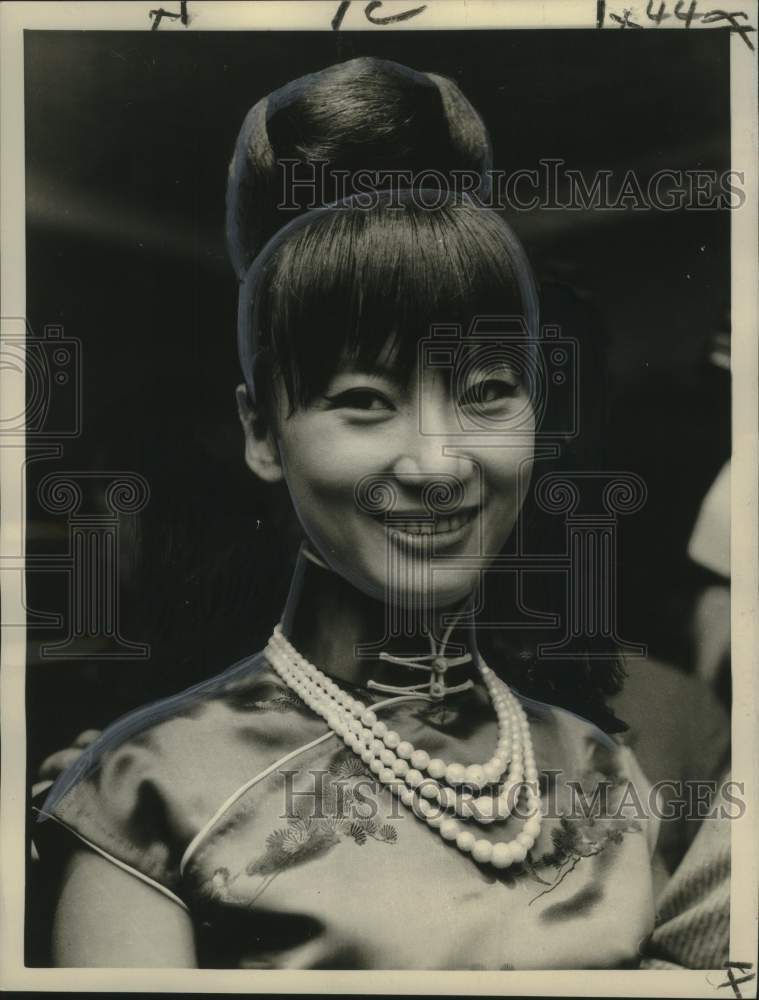 1961 Press Photo Vietnamese Actress Thien Hwong, her name means-Heavenly Perfume