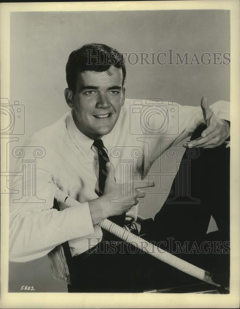 1961 Press Photo Actor Jim Hutton - nox25301- Historic Images