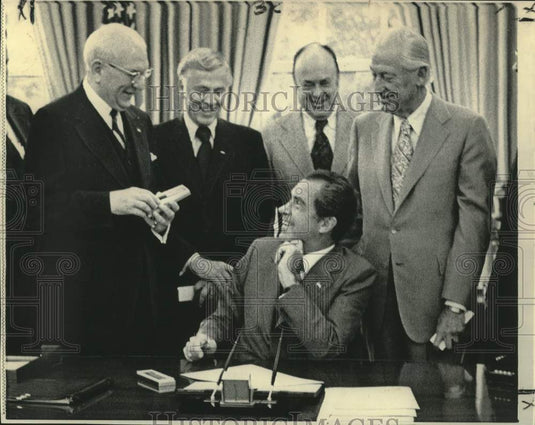 1972 Press Photo President Nixon & Congressmen, Defense Secretary - nox25544