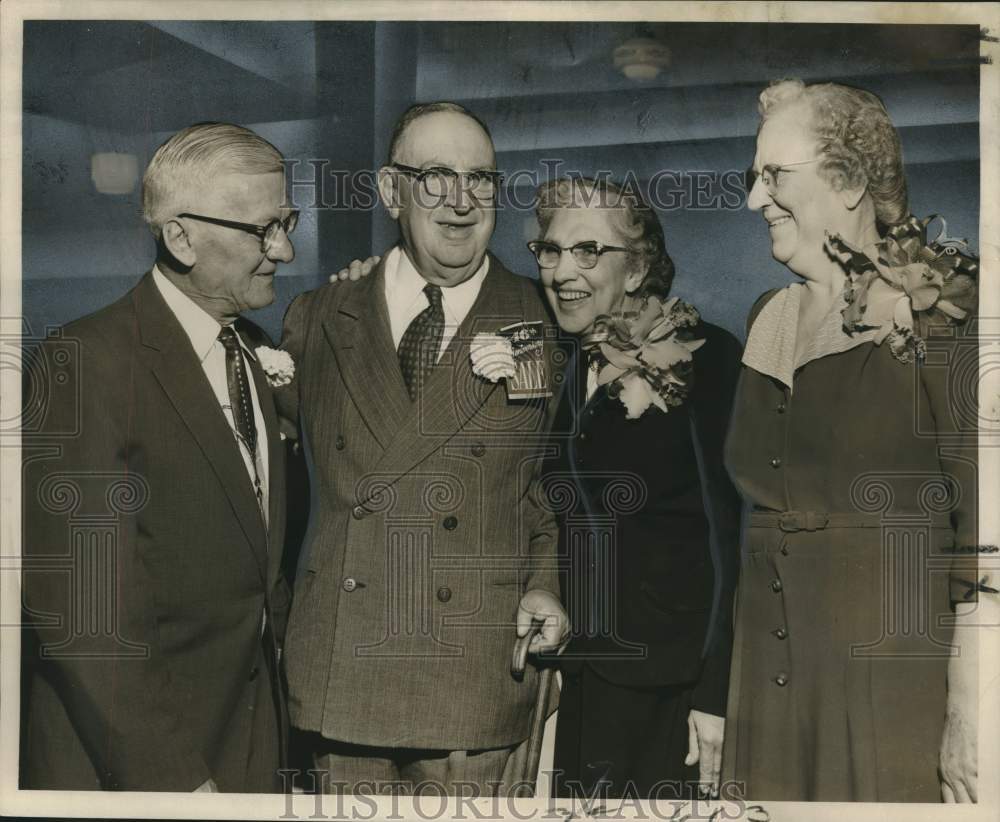 1955 Press Photo Long-Time Marks Isaacs Employees Honored by President