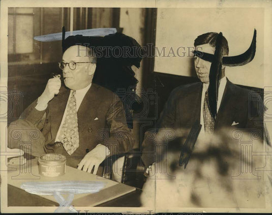 1937 Press Photo Republic Steel Corporation Chair Tom Girdler in Strike Meeting