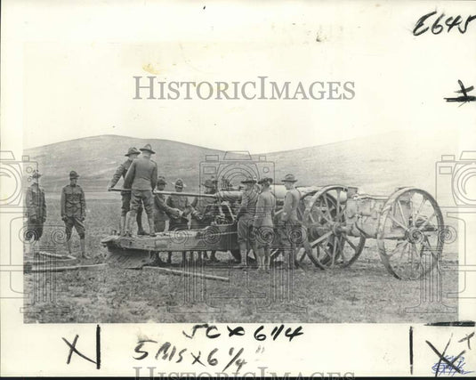 1969 Press Photo World War I Troops with Howitzer at Ft. Sill - nox25604