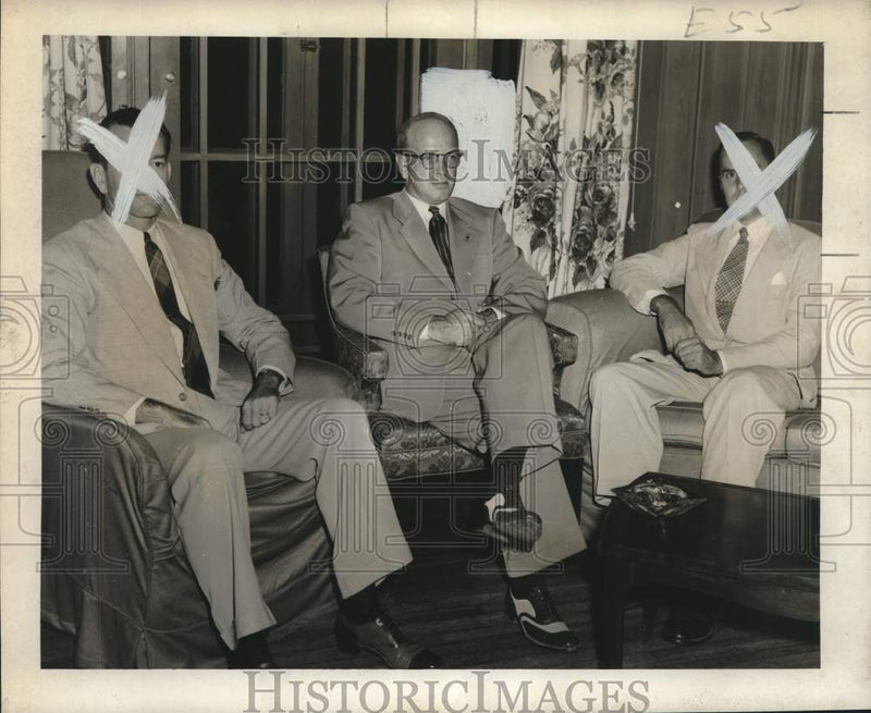 Load image into Gallery viewer, 1953 Press Photo American Society for Metals New Orleans Meeting Participants
