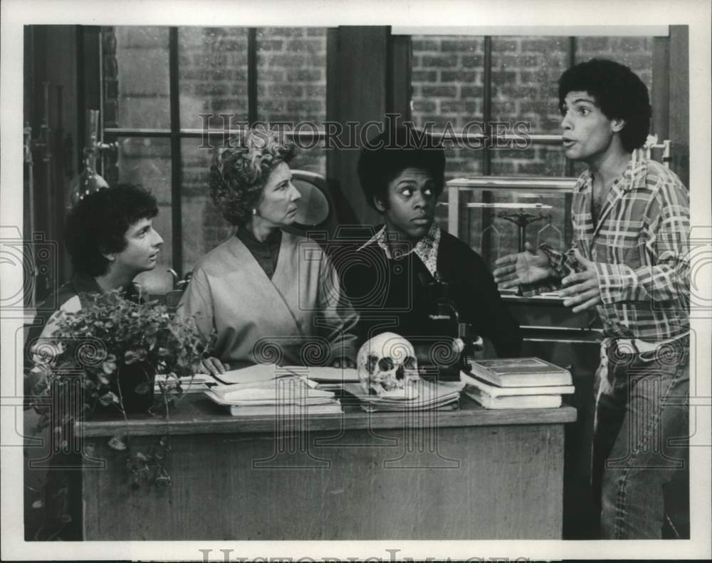 1979 Press Photo Cast in Scene from "Welcome Back, Kotter" - nox25811