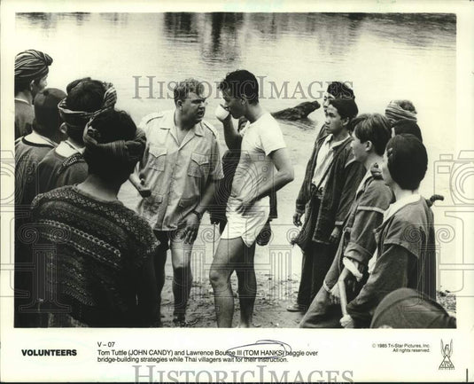 1985 Press Photo Actors John Candy, Tom Hanks in "Volunteers" - nox25835
